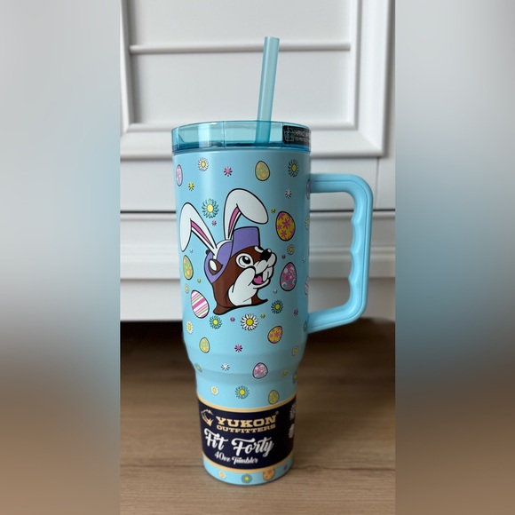 Buc-ee’s Easter Tumbler🩵